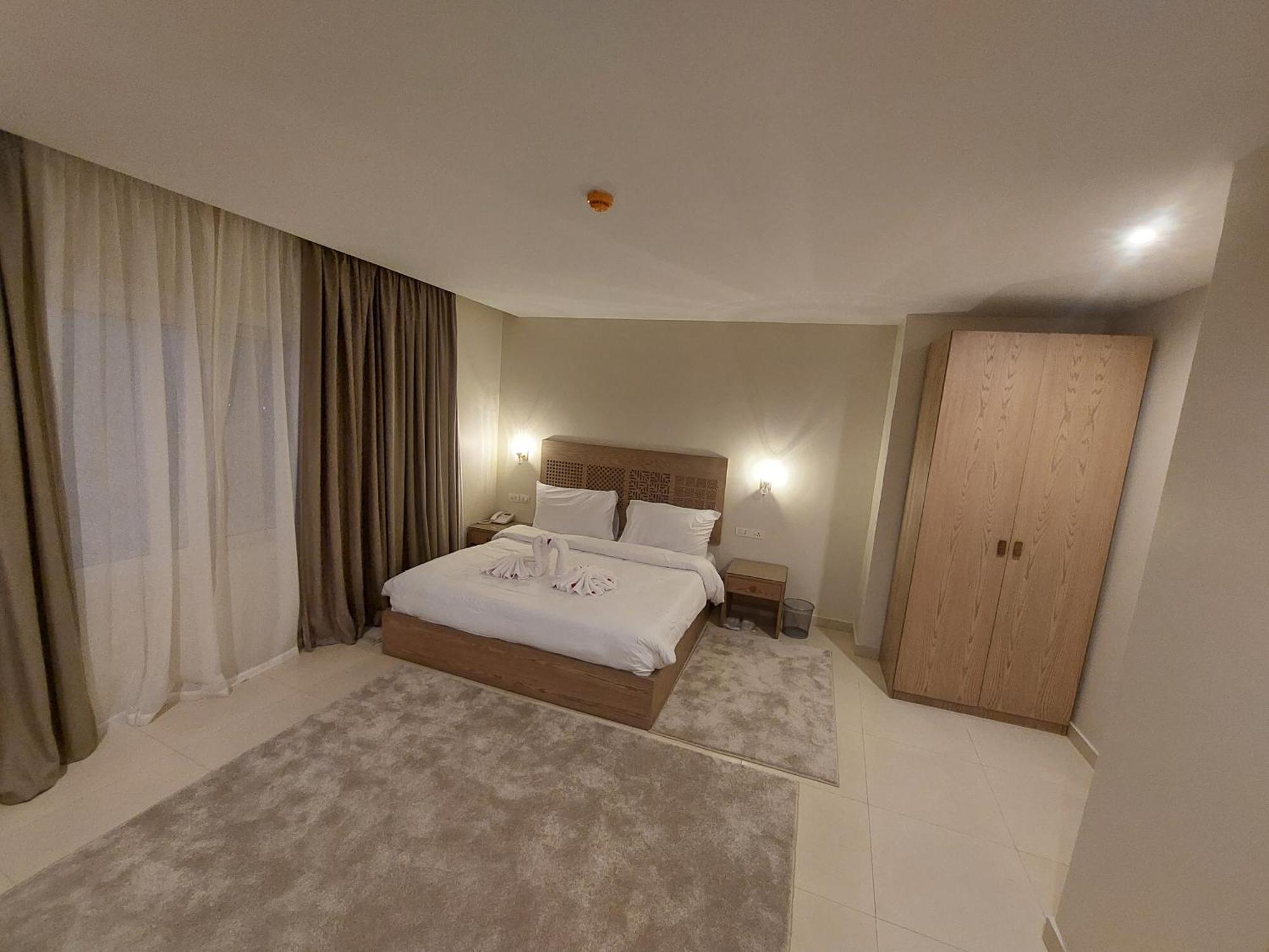 Doudou Pyramids View Hotel Kafret el-Gabal Eksteriør billede