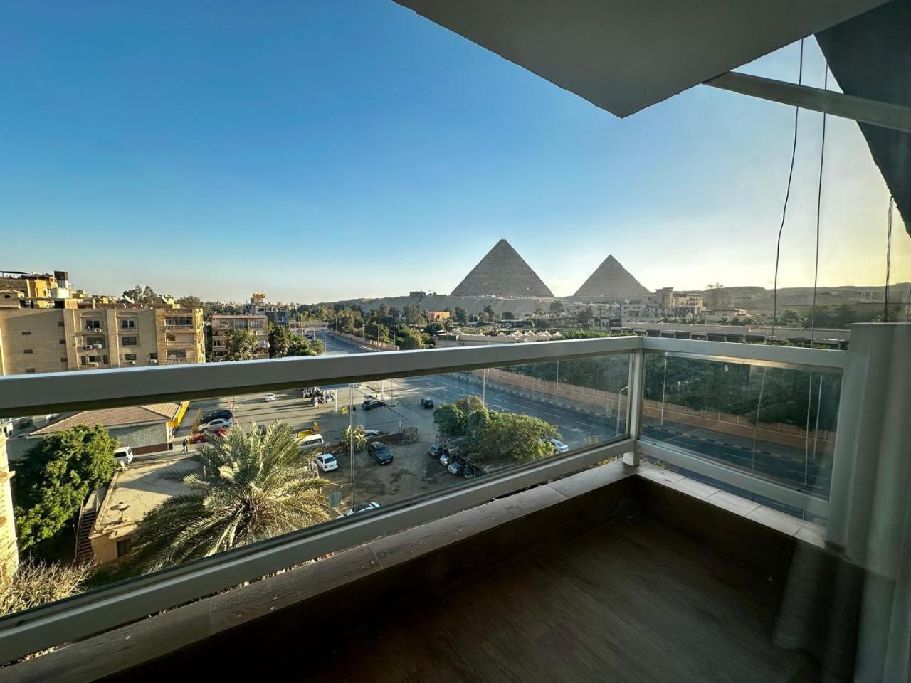 Doudou Pyramids View Hotel Kafret el-Gabal Eksteriør billede