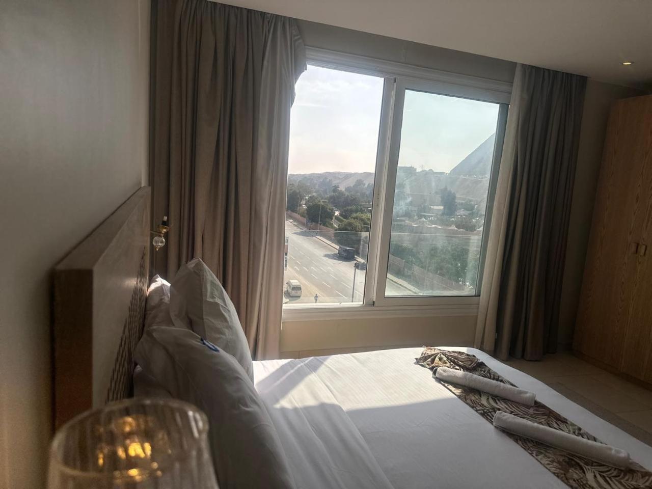 Doudou Pyramids View Hotel Kafret el-Gabal Eksteriør billede