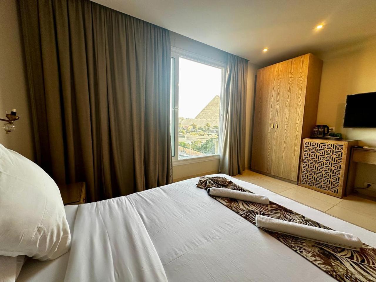 Doudou Pyramids View Hotel Kafret el-Gabal Eksteriør billede